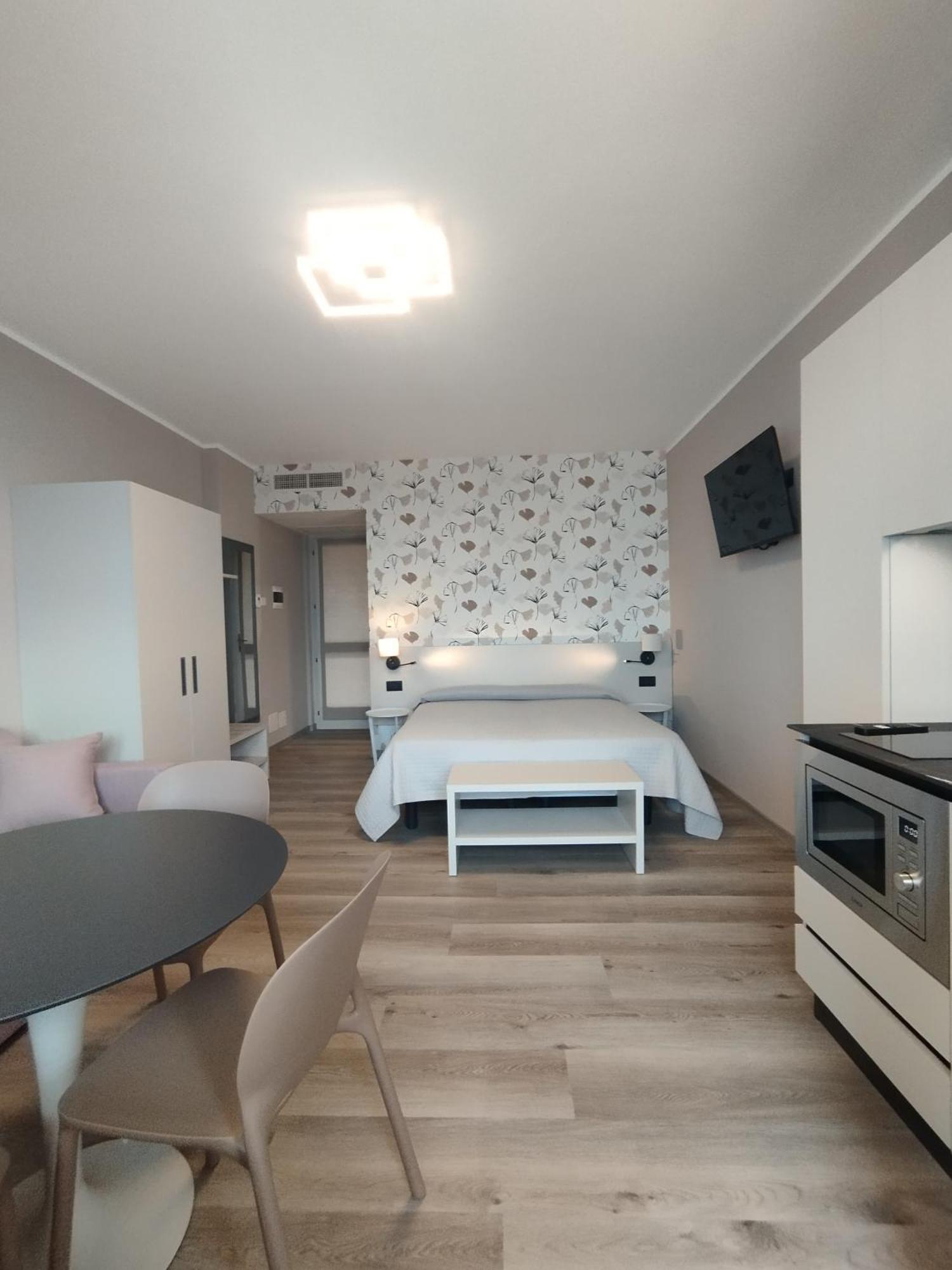 Residence San Vito Бренцоне-суль-Гарда Экстерьер фото