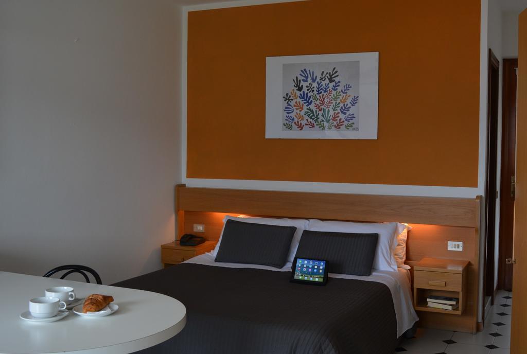 Residence San Vito Бренцоне-суль-Гарда Экстерьер фото